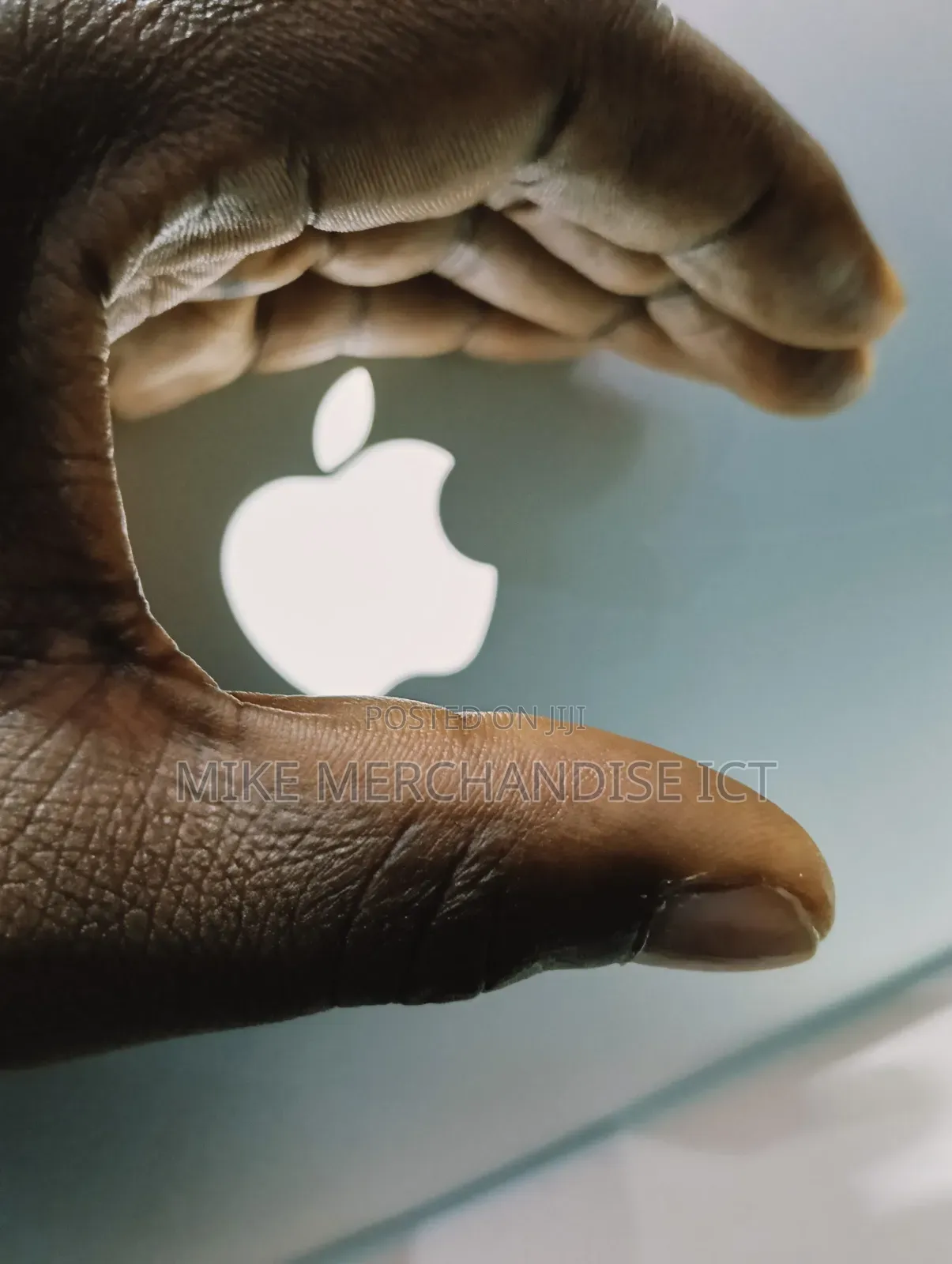 Laptop Apple MacBook Pro 8GB Intel Core I5 HDD 512GB