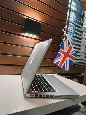 Laptop Apple MacBook Pro 12GB Intel Core I7 HDD 500GB