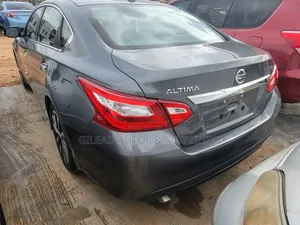 Nissan Altima 2.5 SV 2016 Gray