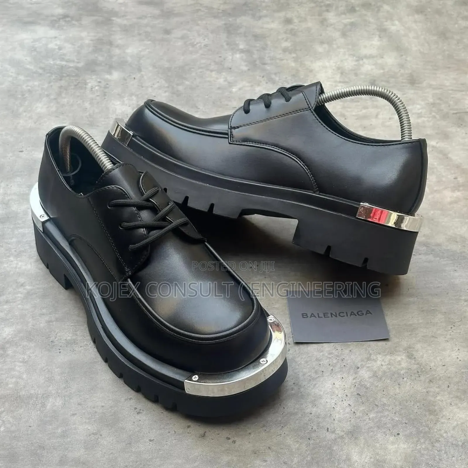 Balenciaga Stock Laced Shoe