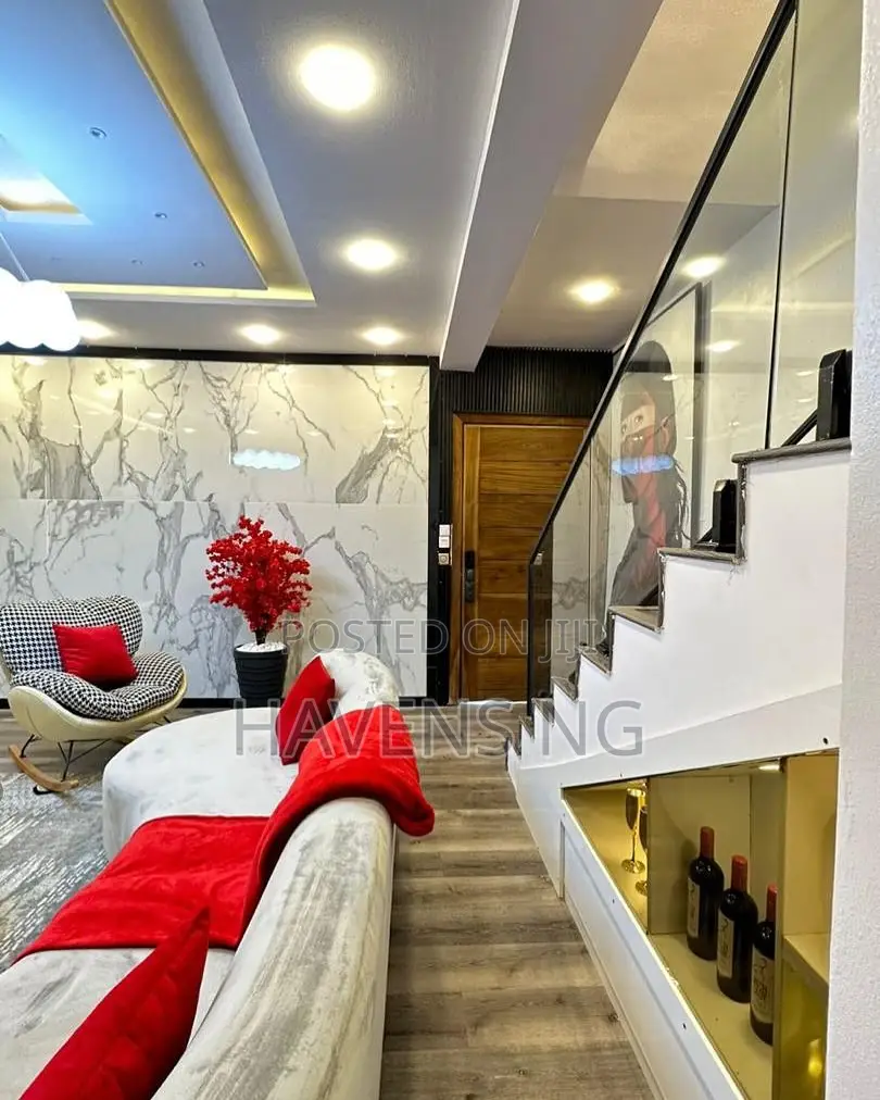 Luxury 2-Bedroom Maisonette Shortlet Apartment