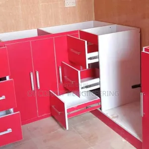 Set of Drawers