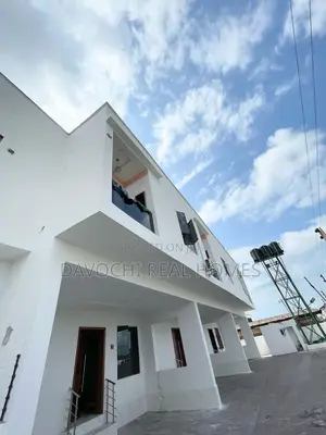 Luxurious 3 Bedroom Terraced Duplex for Sale