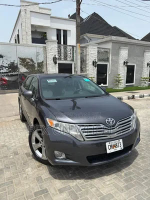 Toyota Venza V6 AWD 2011 Gray