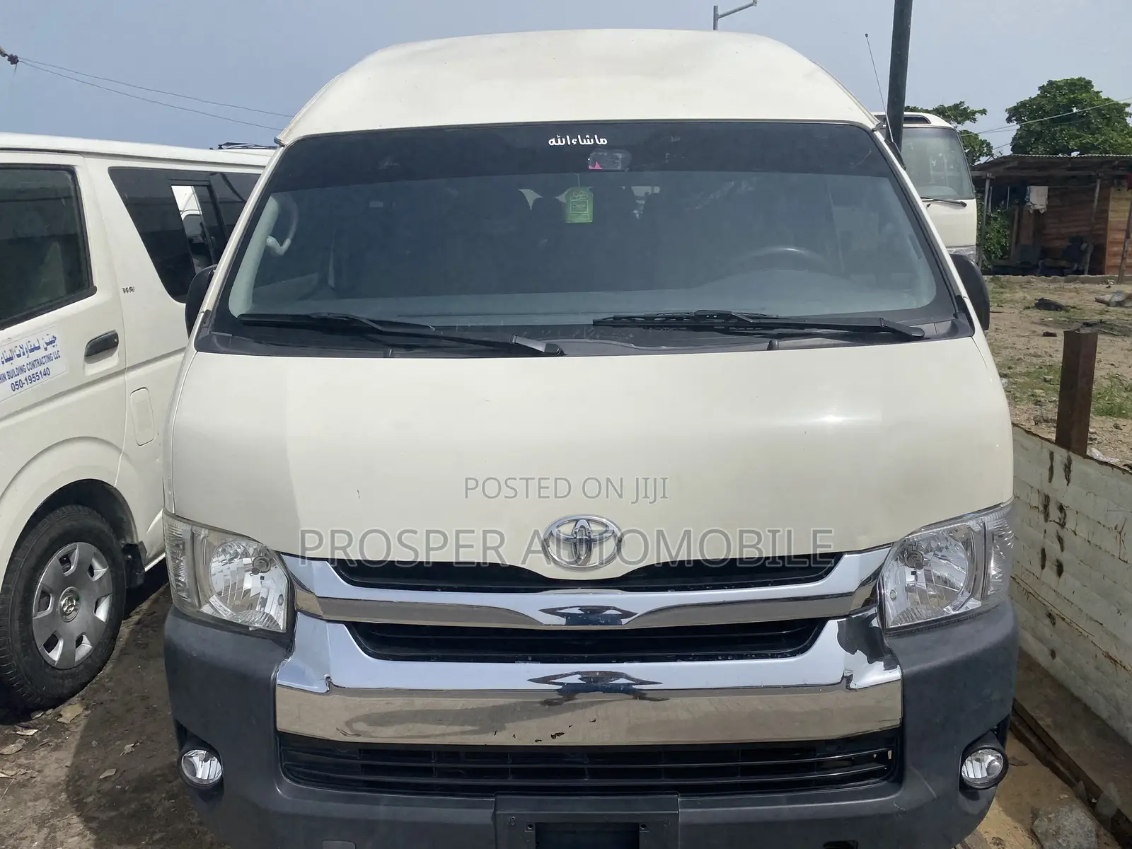 Toyota HiAce 2018 White
