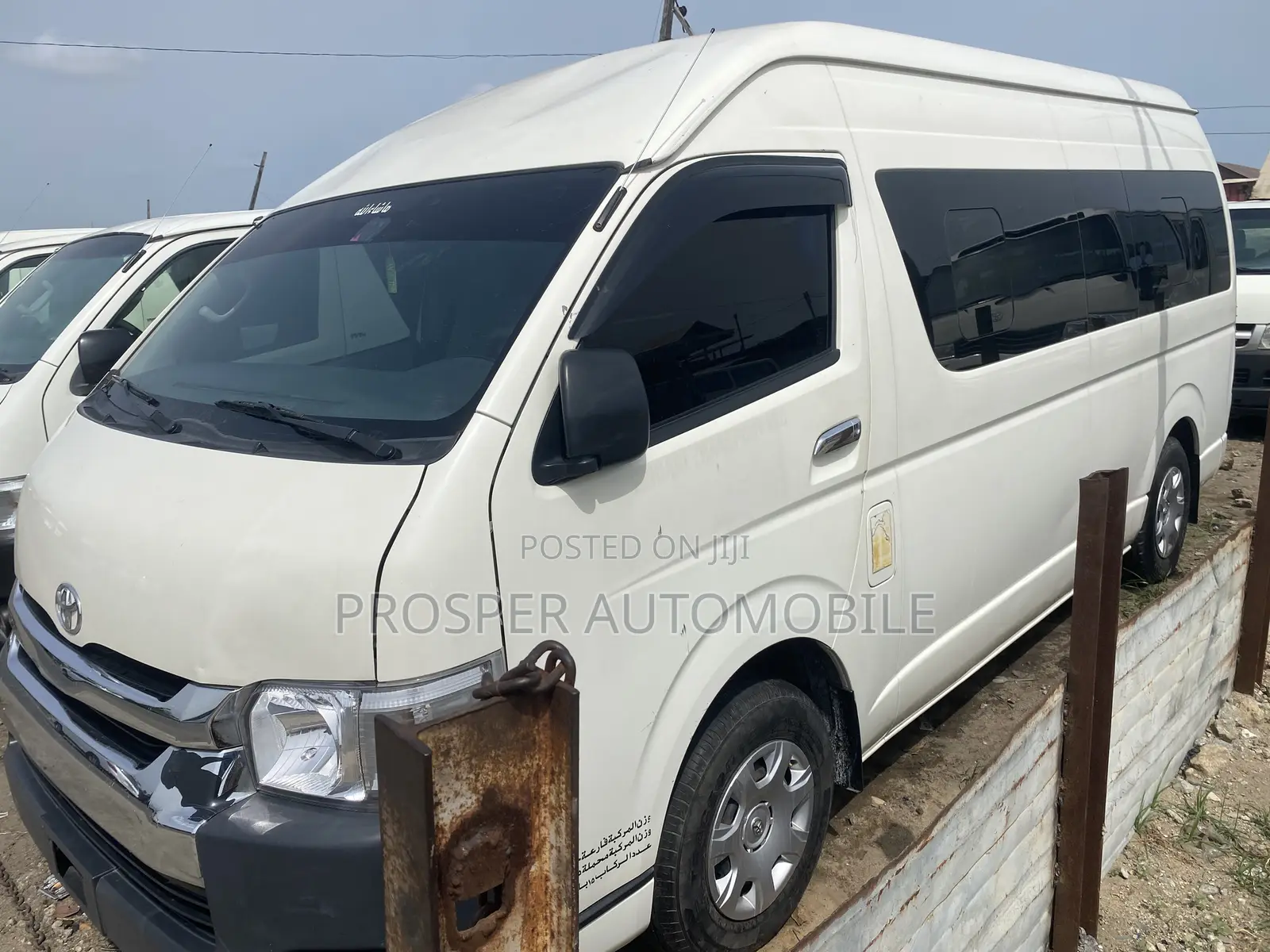 Toyota HiAce 2018 White