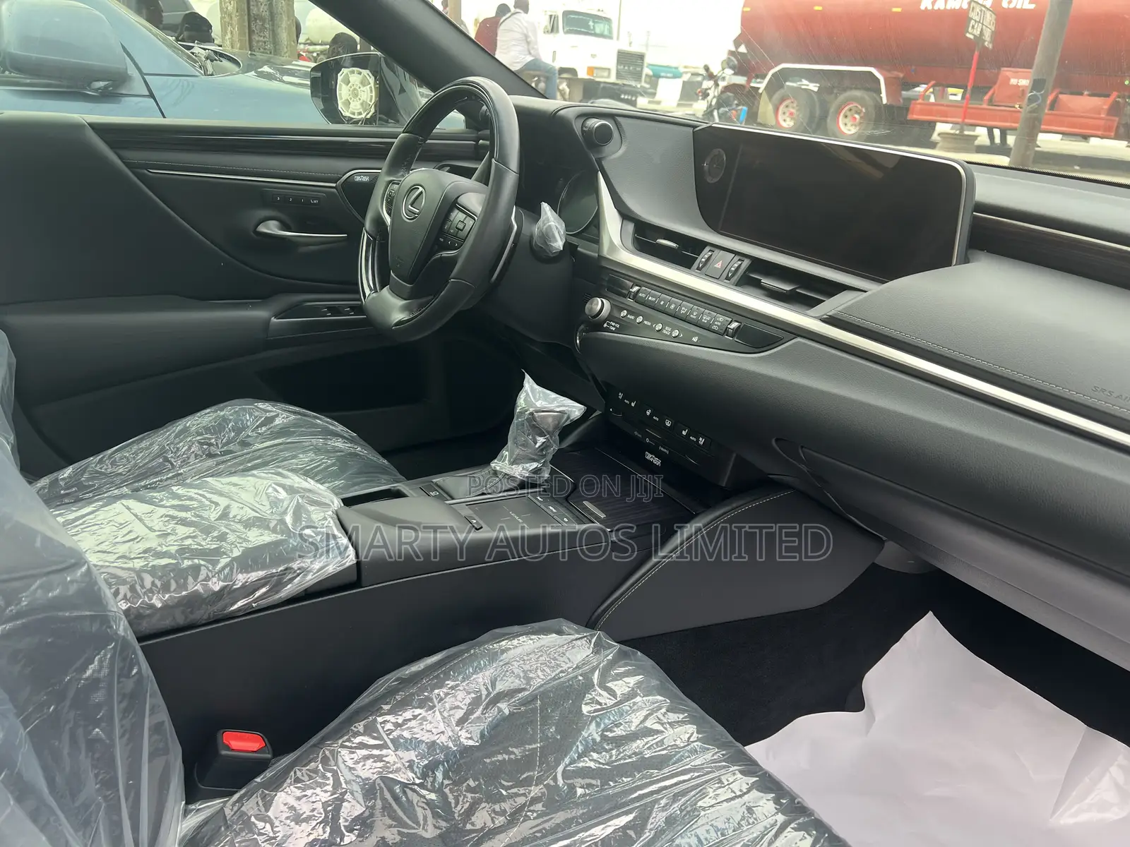 Lexus ES 2021 White