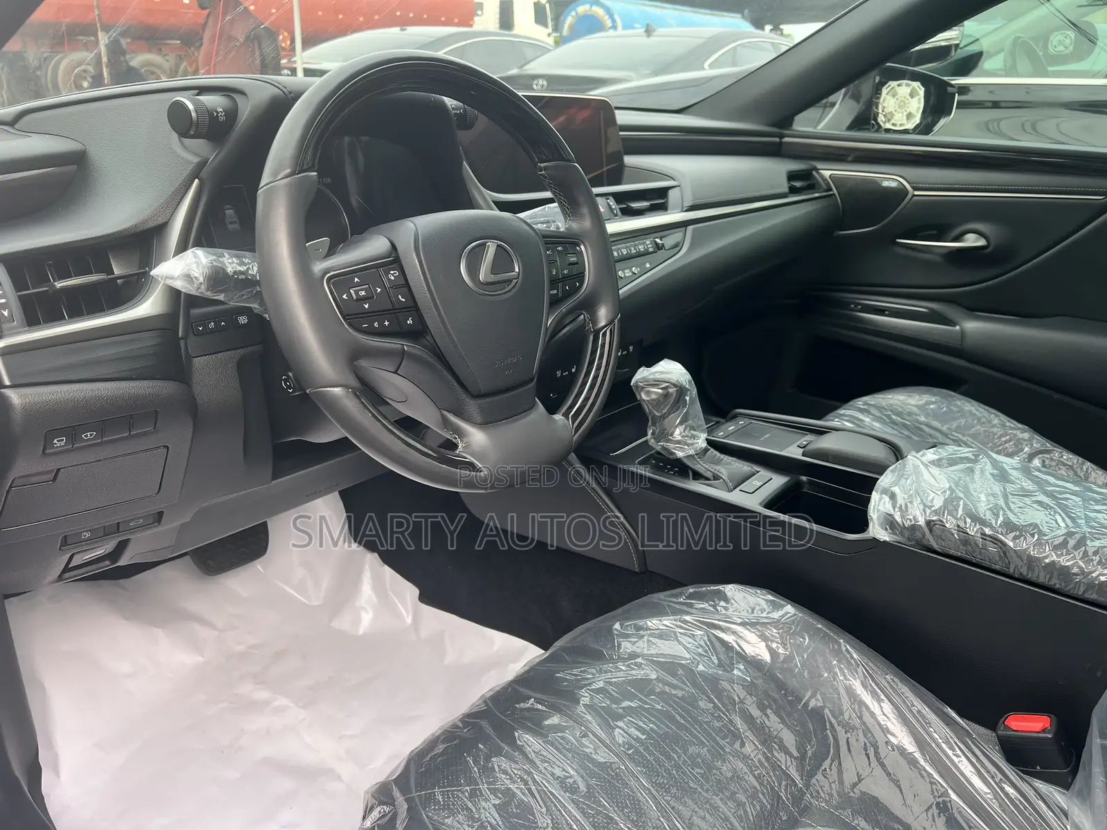 Lexus ES 2021 White