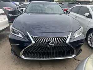 Lexus ES 2020 Blue