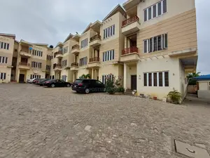 4bdrm Townhouse / Terrace in Guzape District for rent