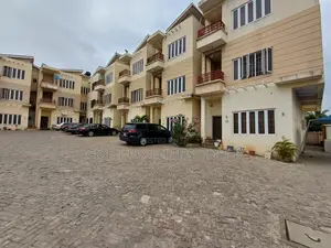 4bdrm Townhouse / Terrace in Guzape District for rent