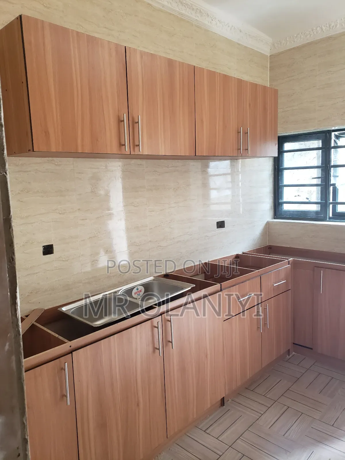 Kitchen Cabinet