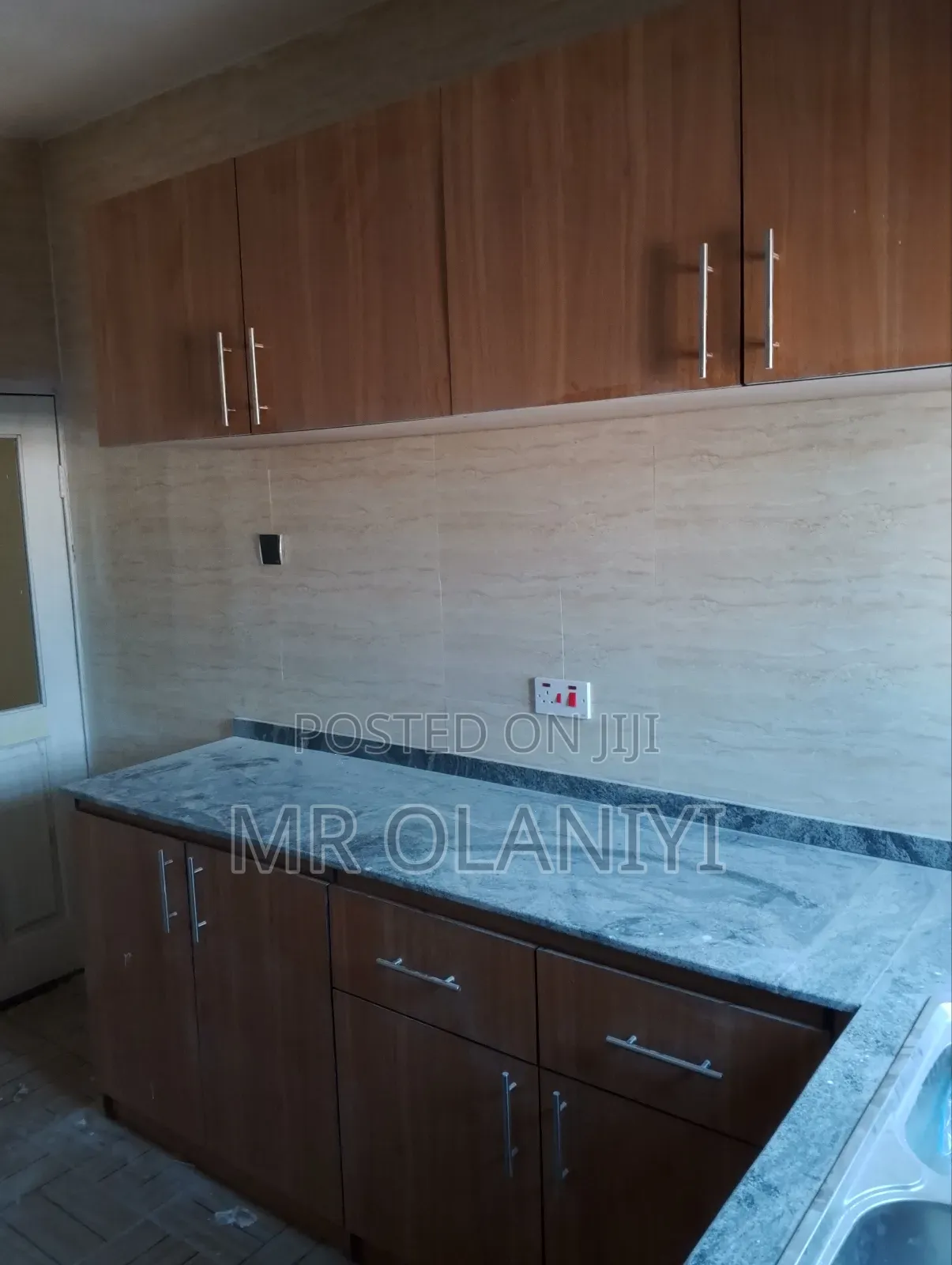Kitchen Cabinet