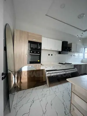 Furnished 3bdrm Duplex in Chevron for sale