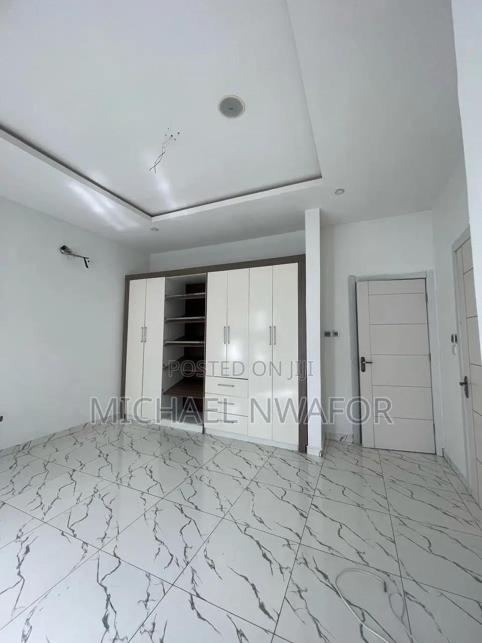 Furnished 3bdrm Duplex in Chevron for sale