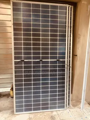 550watts Ja Solar Bificial Panel 144c