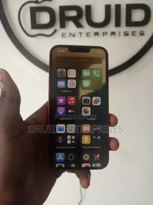 Apple iPhone 13 128 GB Red