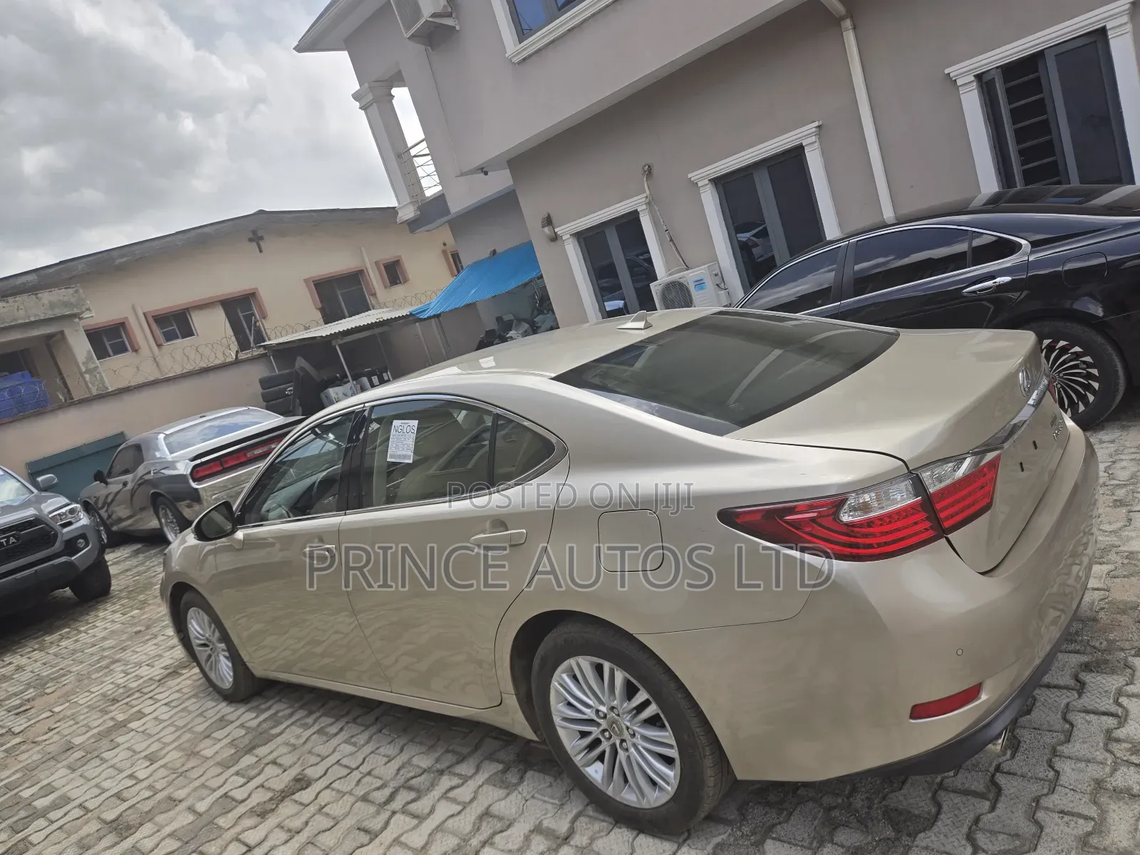 Lexus ES 350 FWD 2014 Red
