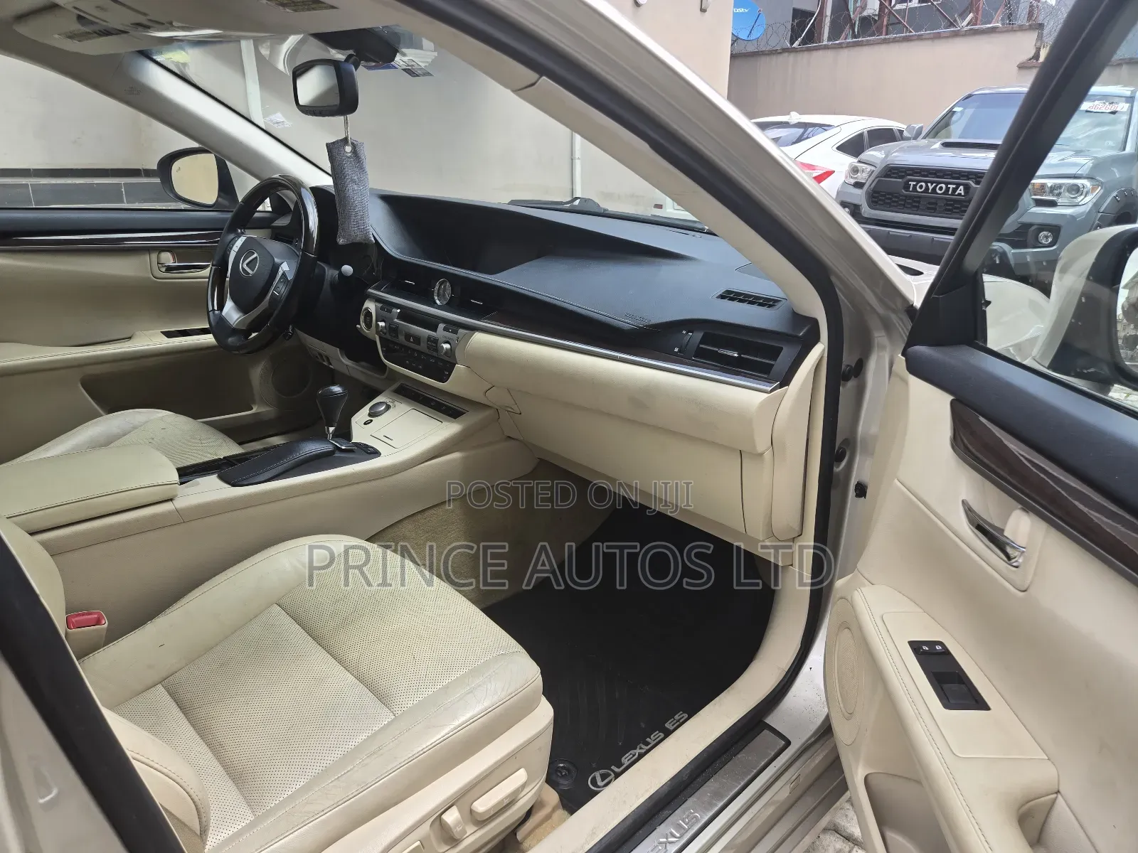 Lexus ES 350 FWD 2014 Red