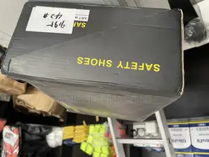Robust Safety Shoe
