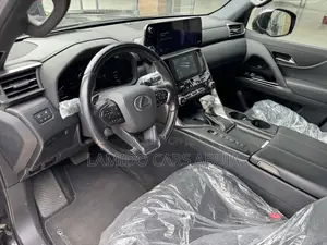 Lexus LX 2022 Black