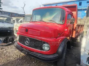 911 Dump Truck