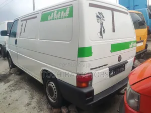 Volkswagen Transporter 2004 White