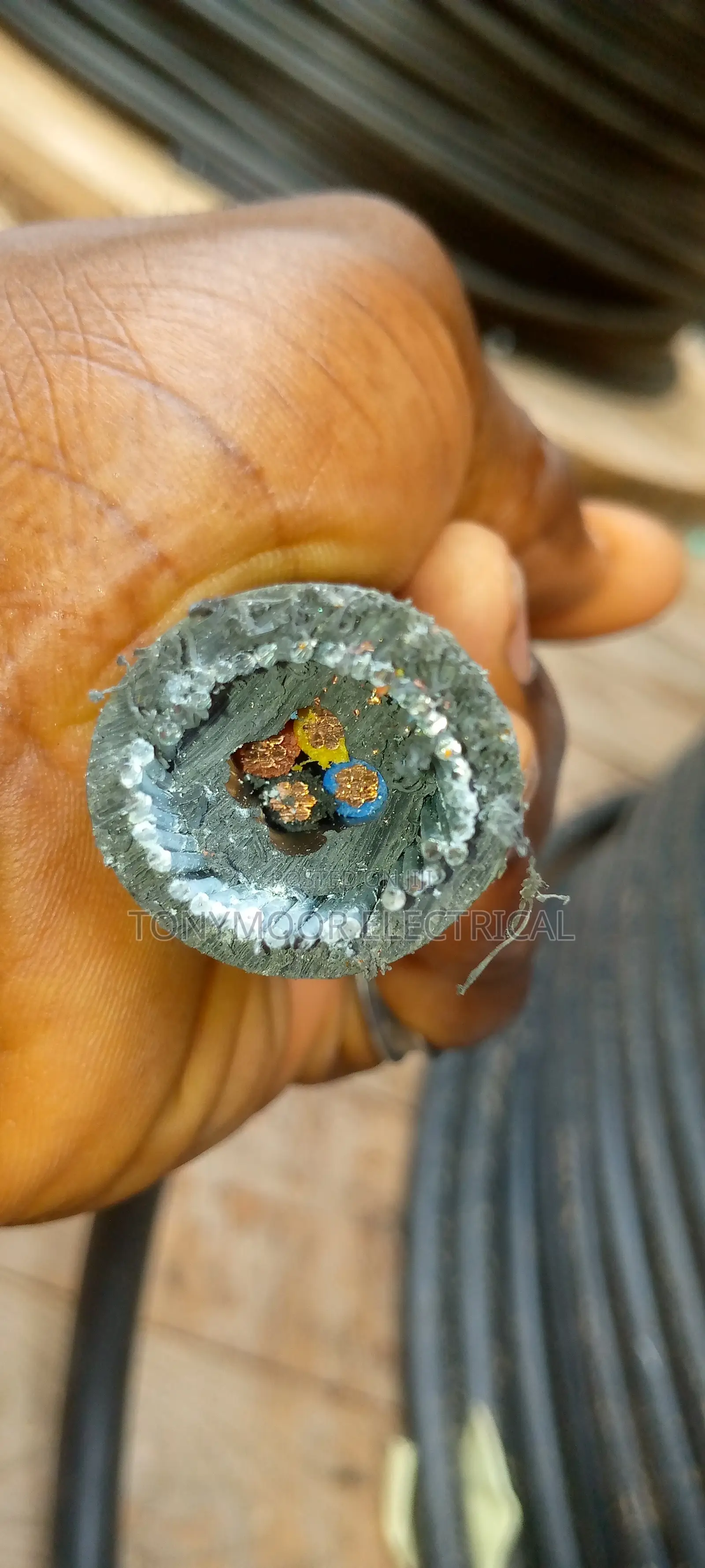 2.5mm 4core Available Amord
