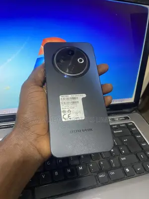 Tecno Spark 30C 128 GB Black
