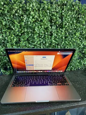 Laptop Apple MacBook Pro 2022 M2 8GB Apple M2 SSD 256GB