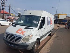 Mercedes-Benz Sprinter 2012 White