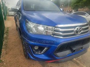 Toyota Hilux 2018 Blue