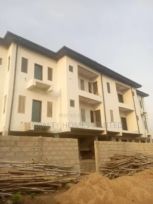 3bdrm Block of Flats in Ogba for sale