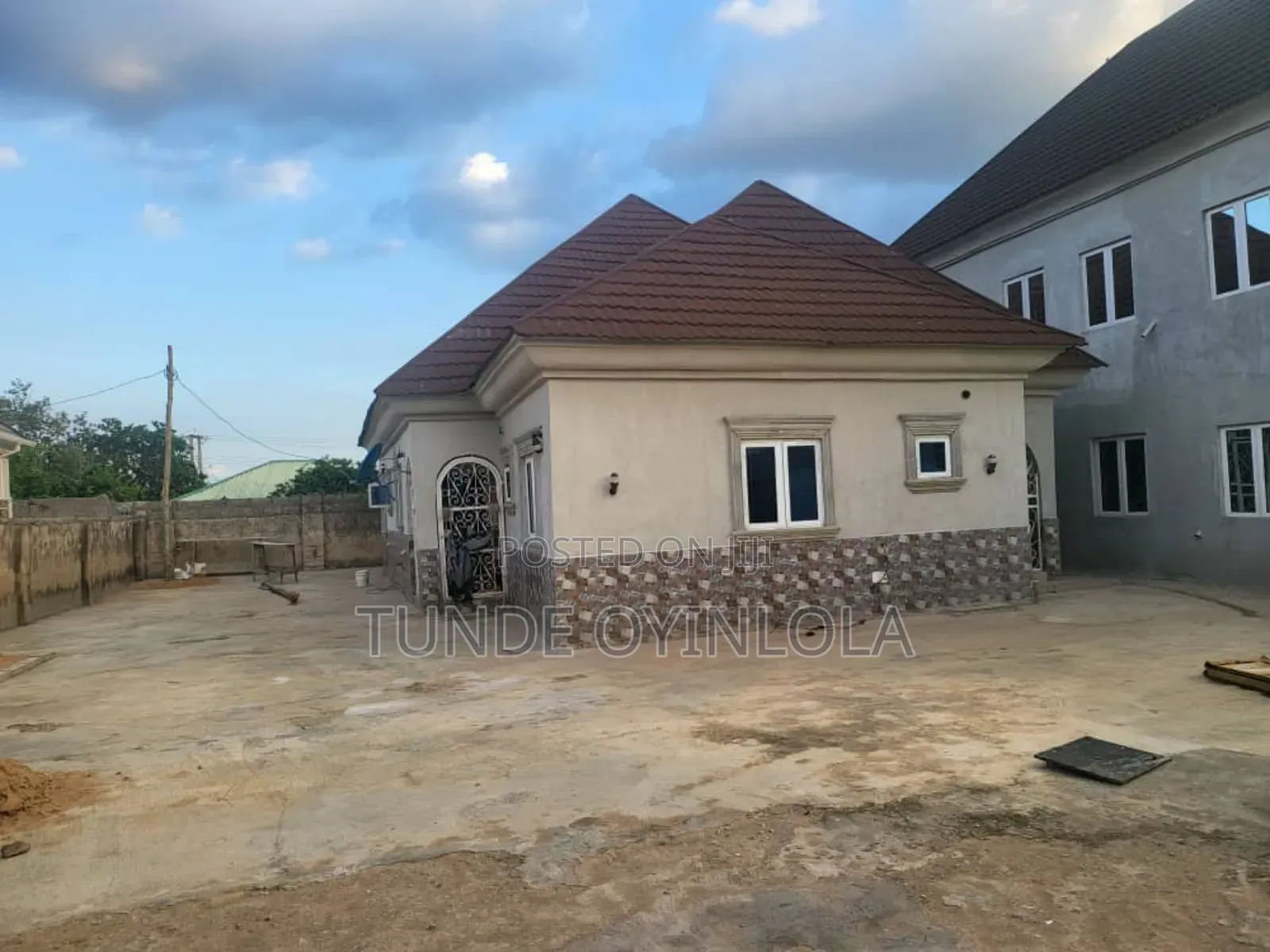 Furnished 9bdrm Block of Flats in FHA for sale