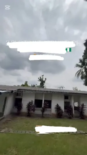 For Sale : 2 Plots (930) With Old Structure at Old Gra Ph