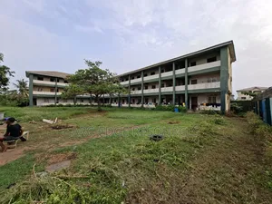 School With 36classroom on 31⁄2plot With GVMT Approvals