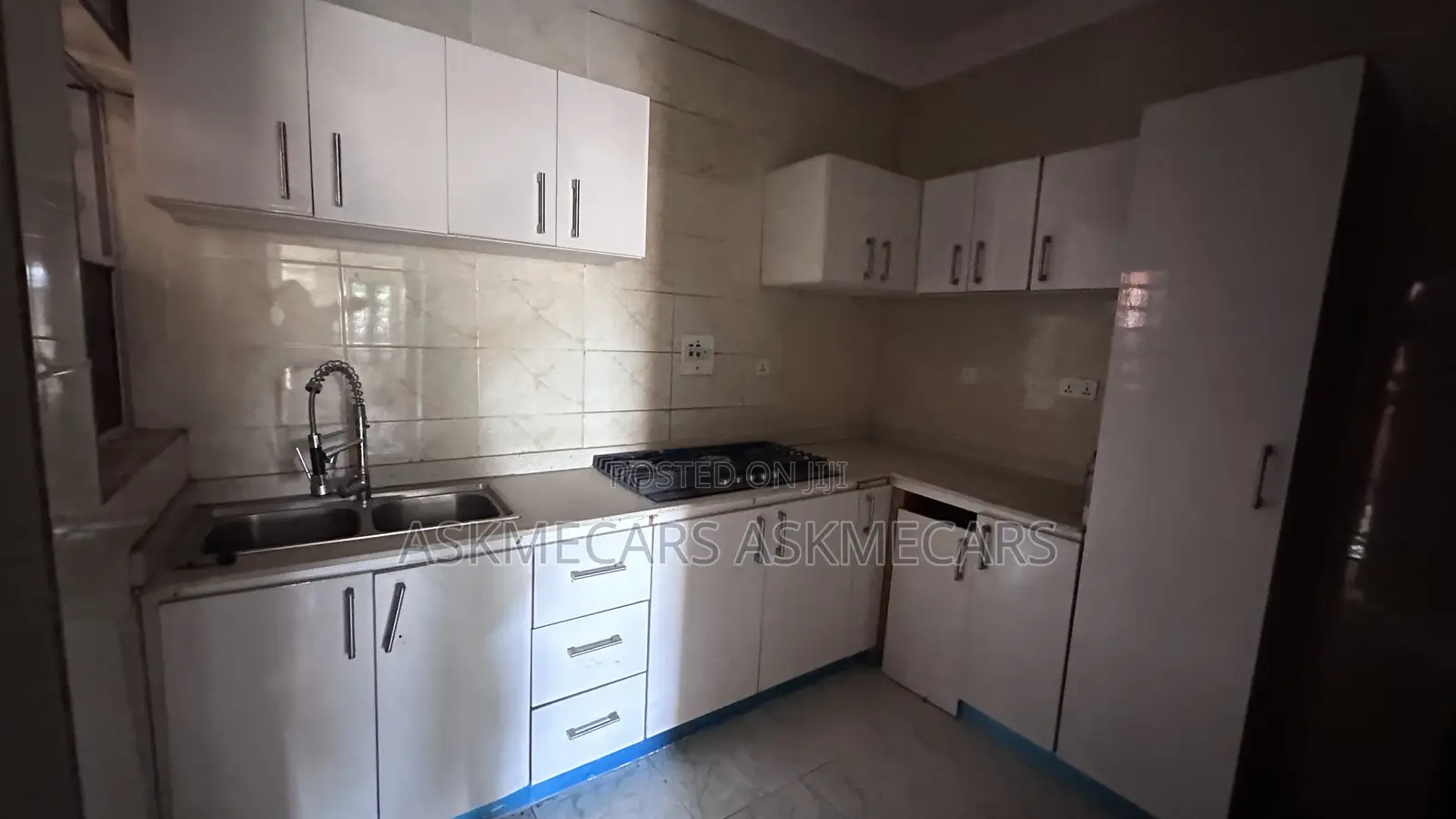 3bdrm Room & Parlour in Pwan, Ajah for rent