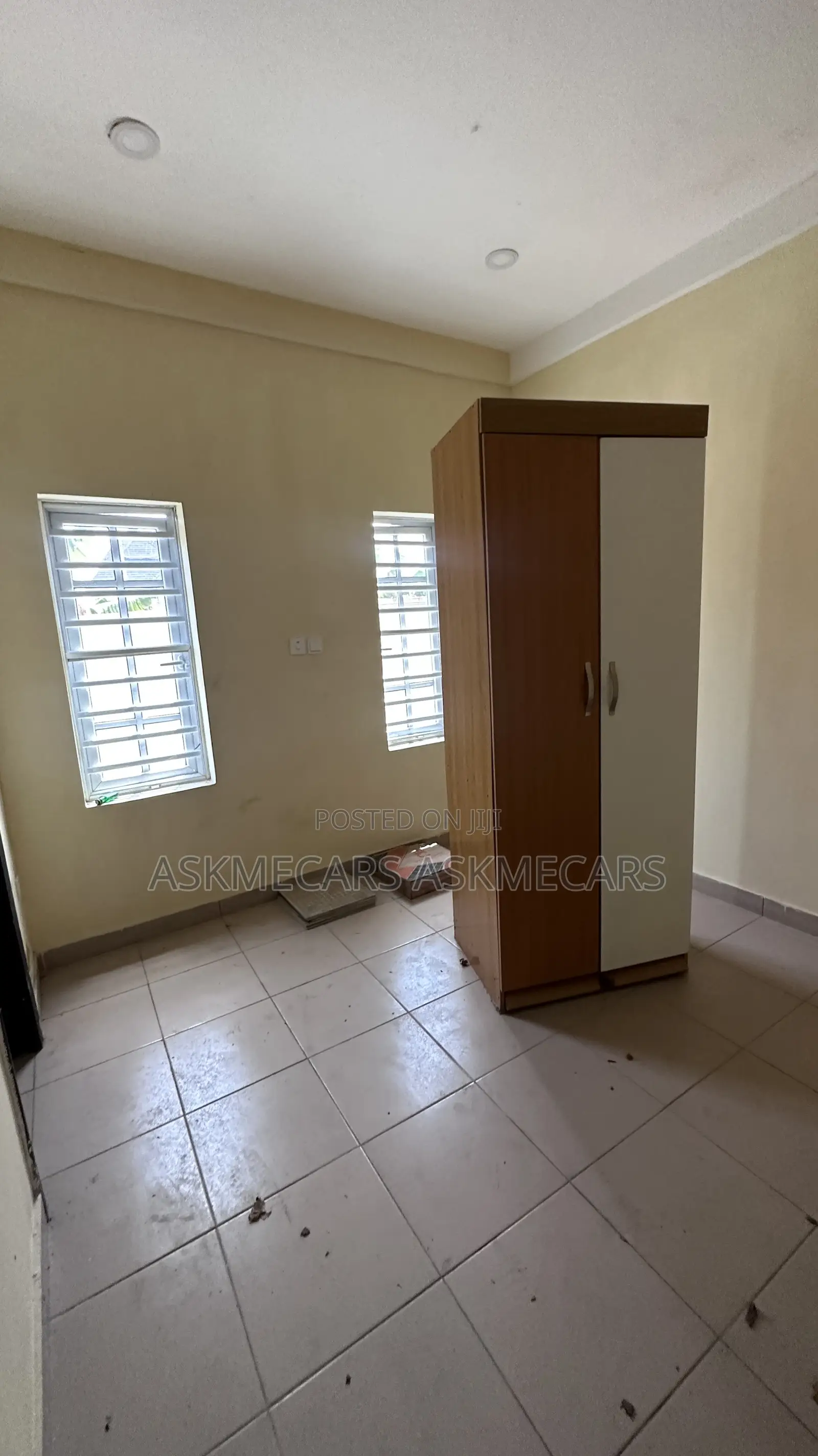 3bdrm Room & Parlour in Pwan, Ajah for rent