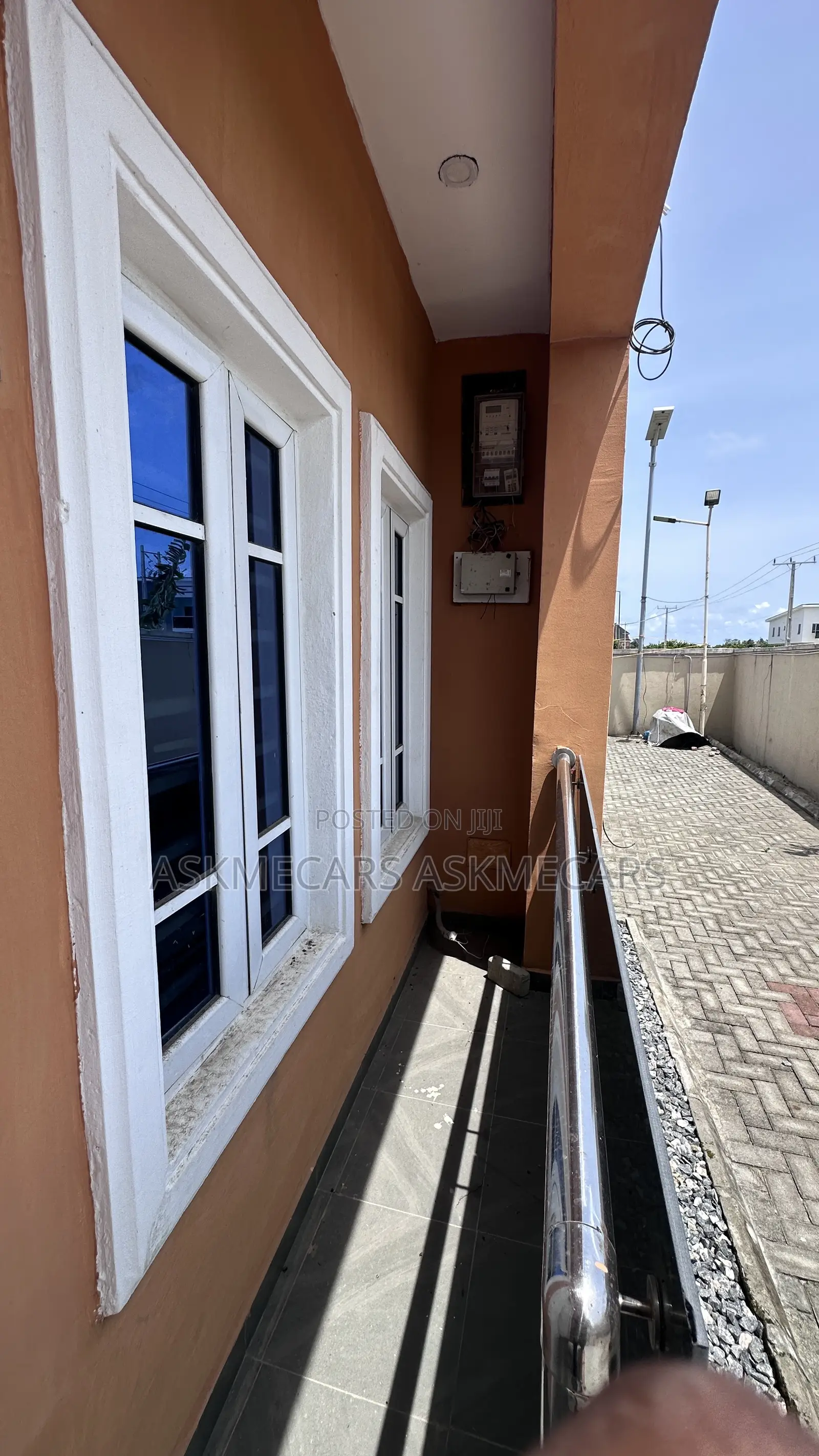 3bdrm Room & Parlour in Pwan, Ajah for rent