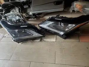 Set of Single Torch Headlamp Rx350 2018 Inbuilt Charger