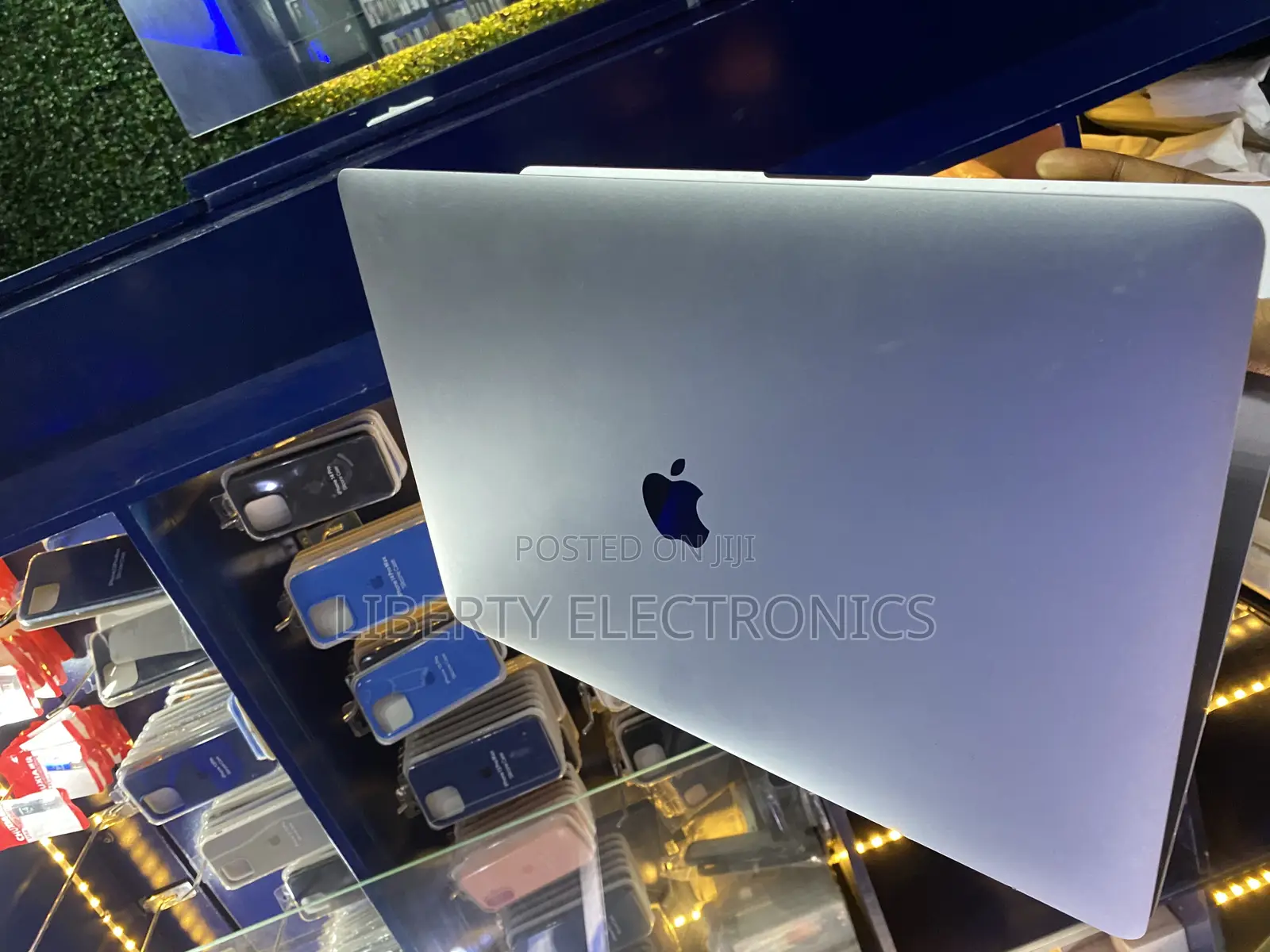 Laptop Apple MacBook Pro 2018 32GB Intel Core I7 SSD 512GB