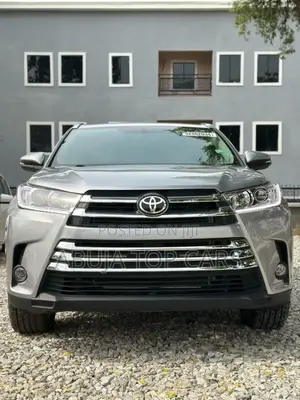Toyota Highlander Limited 4x2 V6 (3.5L 6cyl 8A) 2018 Silver