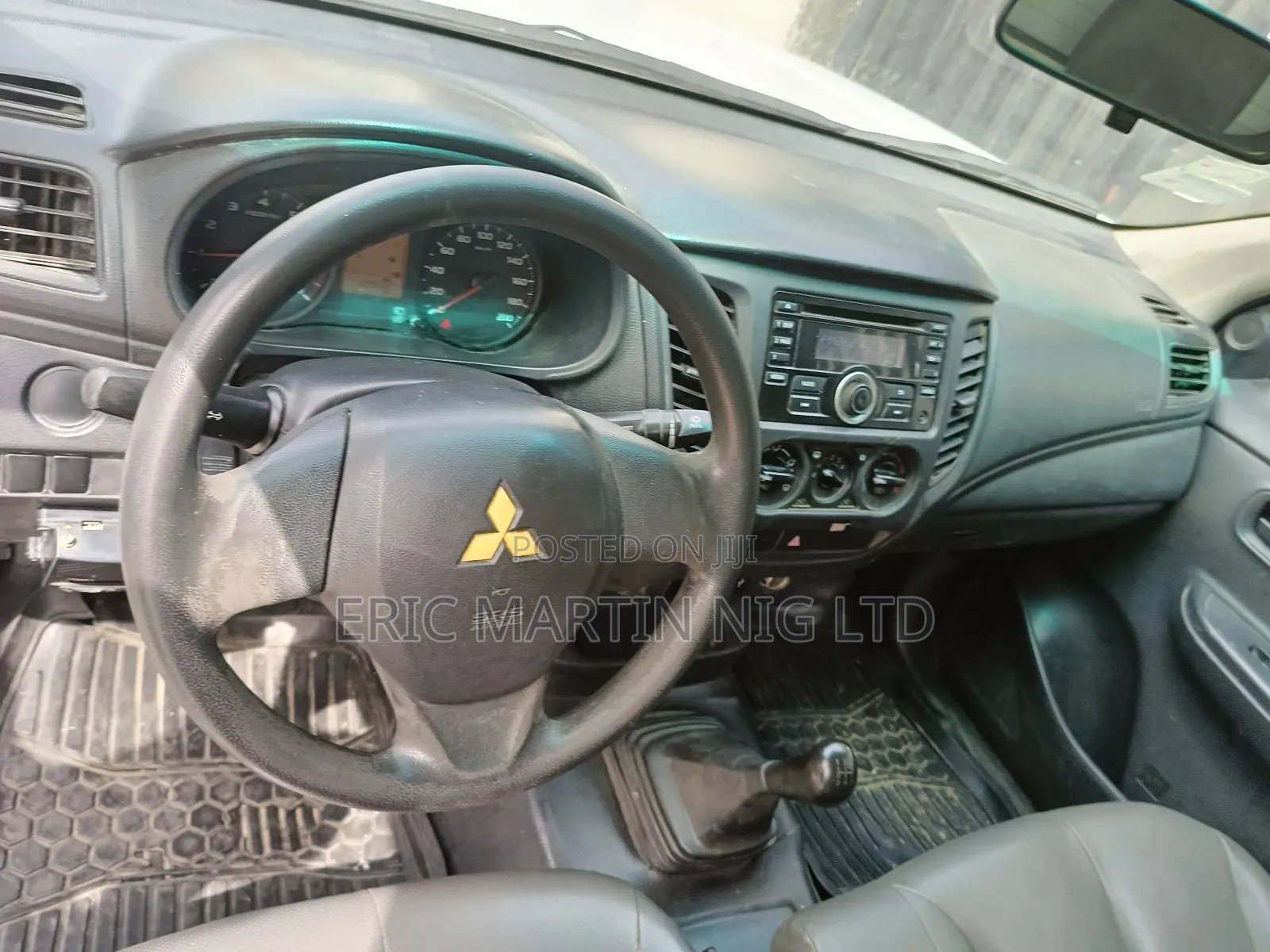 Toyota Hilux 2018 White
