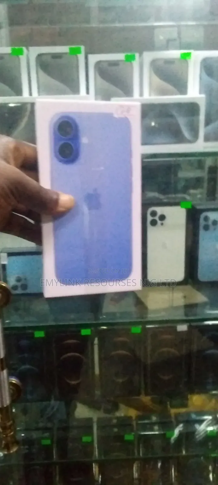 New Apple iPhone 16 128 GB Blue