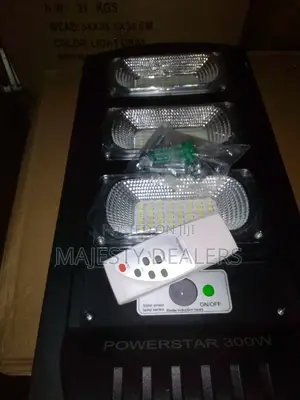 All 3 Eyes Solar 300watt Led Street Lights in One Varieties