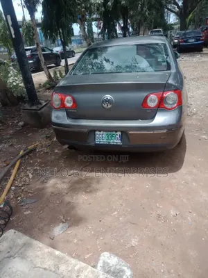Photo - Volkswagen Passat 2008 Gray