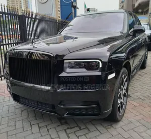 Rolls-Royce Cullinan Black Badge 2022 Black