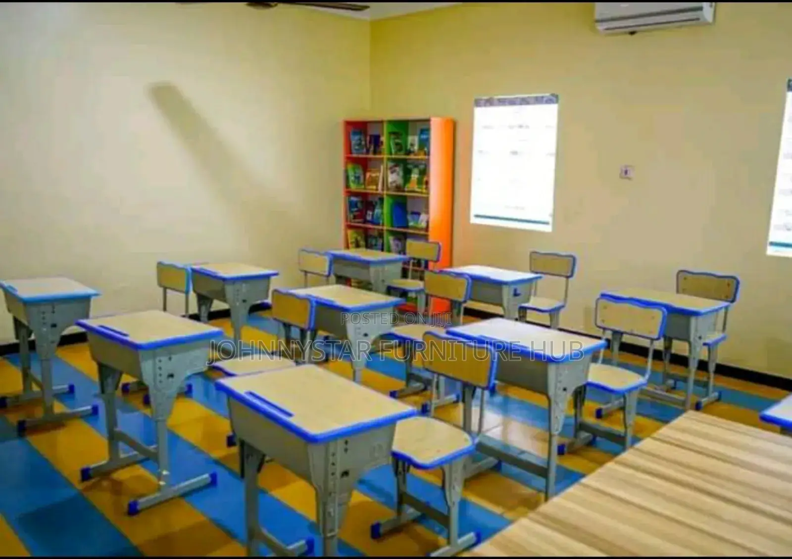 Superstar Students Chairs With Tables