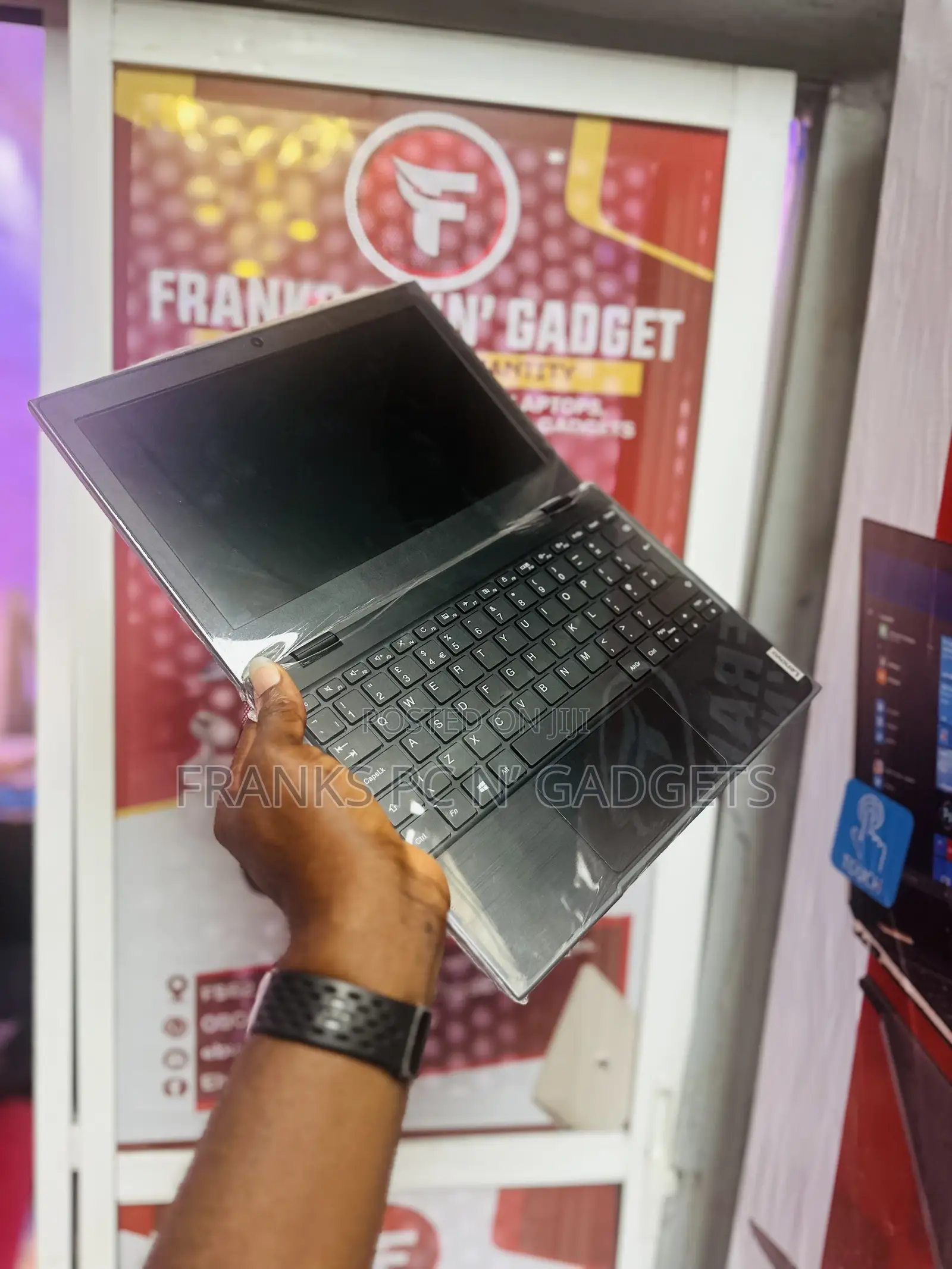 Laptop Lenovo 100e 4GB Intel Pentium SSD 128GB