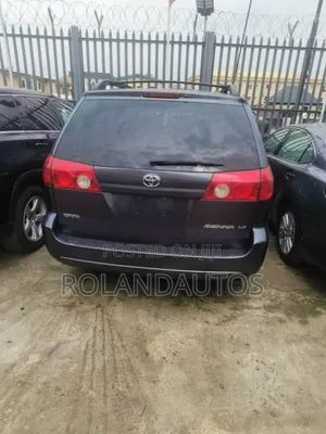 Toyota Sienna 2006 Blue